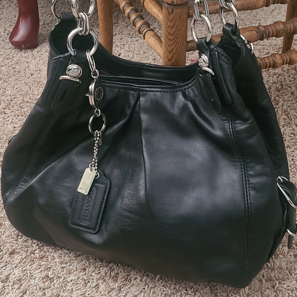 Coach hobo purse.